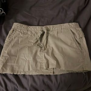thrifted y2k cargo mini skirt anoname